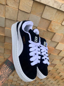 Tênis Casual Preto com Detalhe Branco